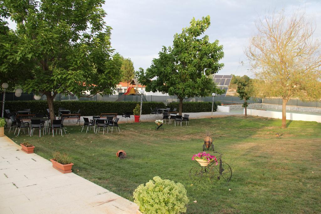 Bed and Breakfast O Pelicano Alfaiates Екстер'єр фото