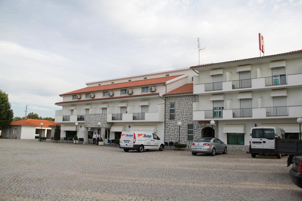Bed and Breakfast O Pelicano Alfaiates Екстер'єр фото